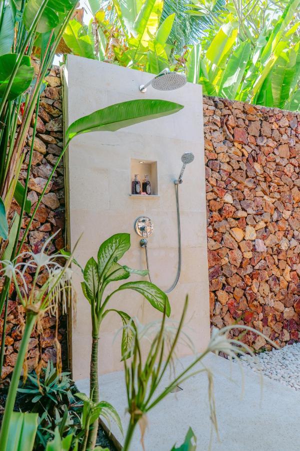 Segara Lombok Beach Resort Selong Belanak Exteriör bild