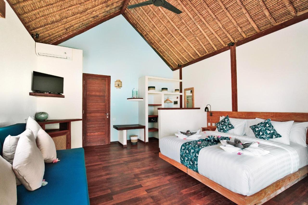 Segara Lombok Beach Resort Selong Belanak Exteriör bild